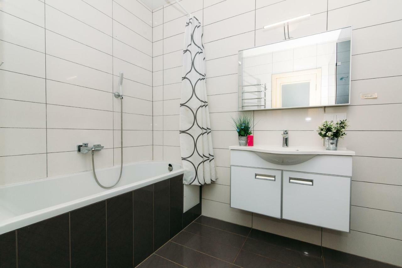 Luxury Studio Apart-Hotel In Centre 2 Room Sumy Ngoại thất bức ảnh