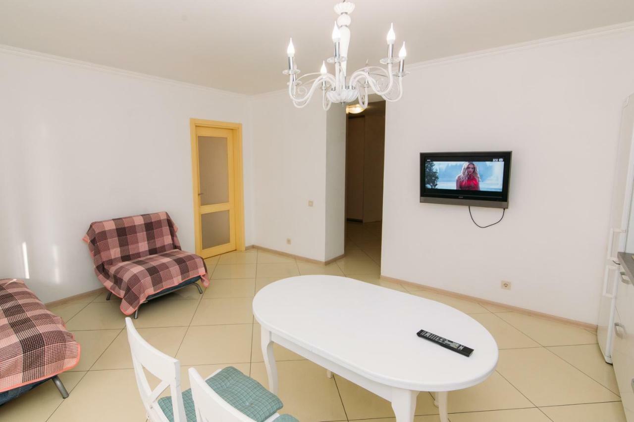 Luxury Studio Apart-Hotel In Centre 2 Room Sumy Ngoại thất bức ảnh